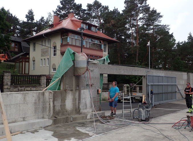 Odřezání stěny Hotelu Berg, Staré Splavy