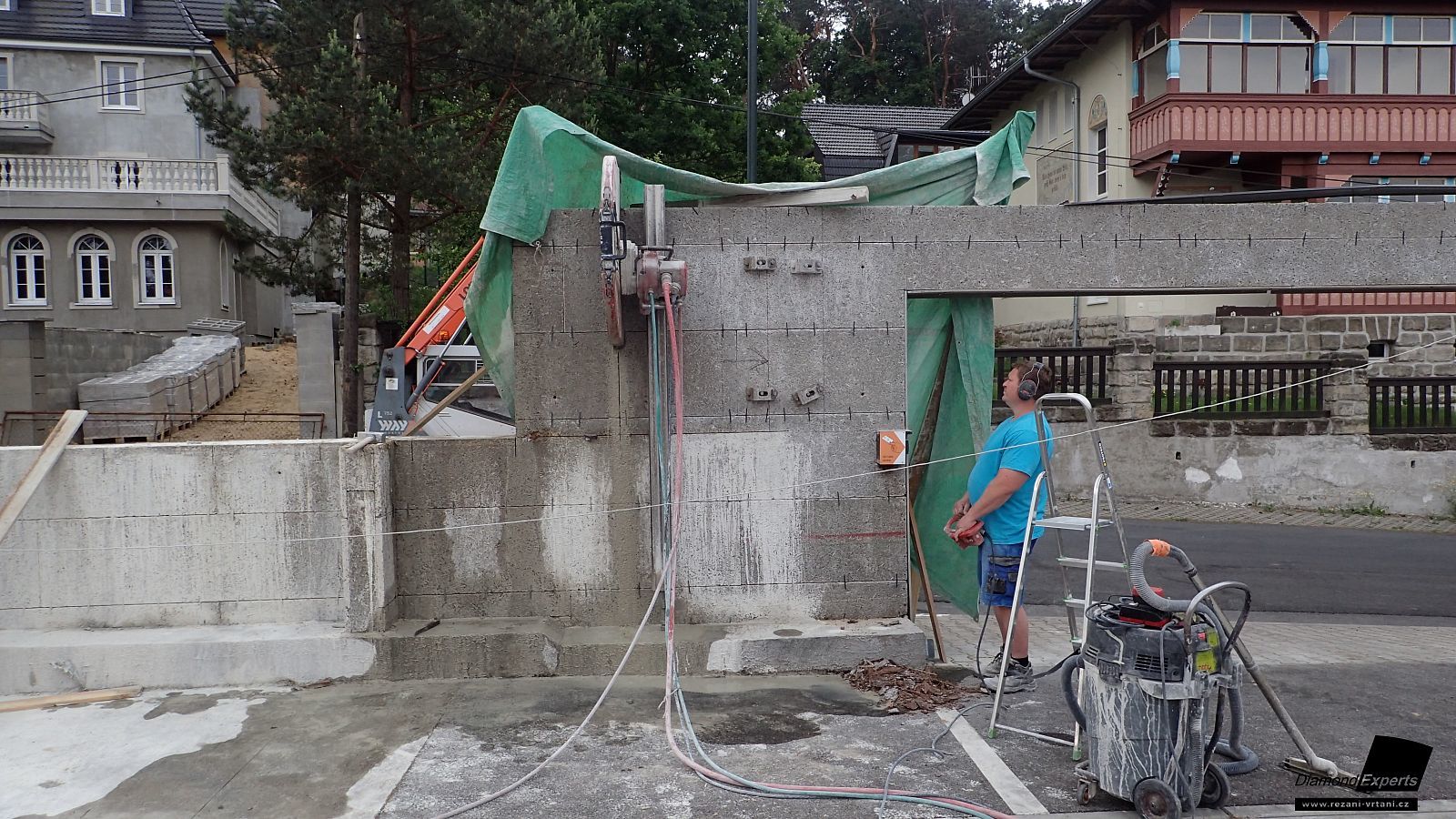 Odřezání stěny Hotelu Berg, Staré Splavy