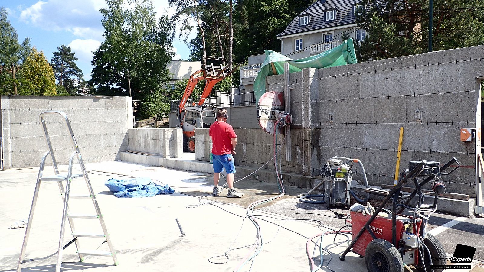 Odřezání stěny Hotelu Berg, Staré Splavy